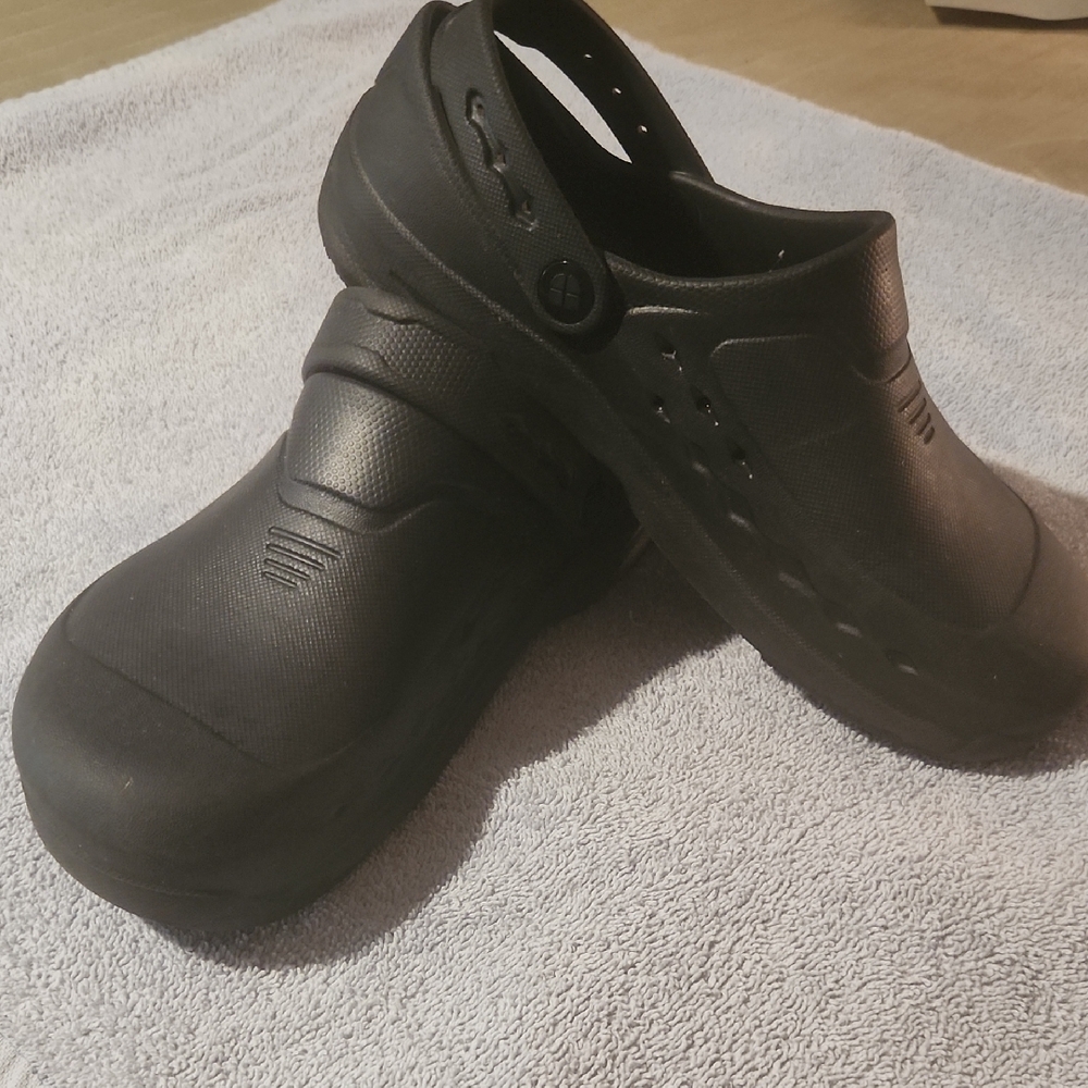 Shoes For Crews Black Slip-Resistant Footwear